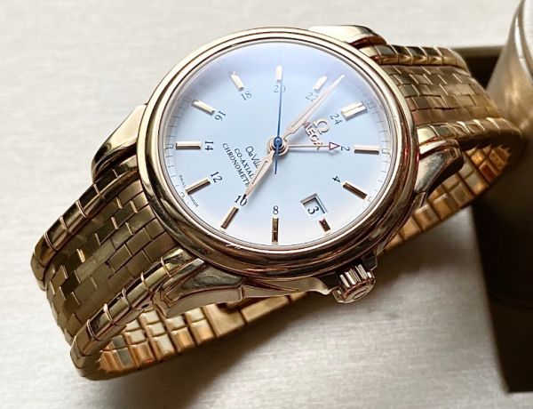 Đồng hồ Omega Deville Coaxial GMT Chronometer 18K Rose Gold Full vẩy rồng  hồng 98%